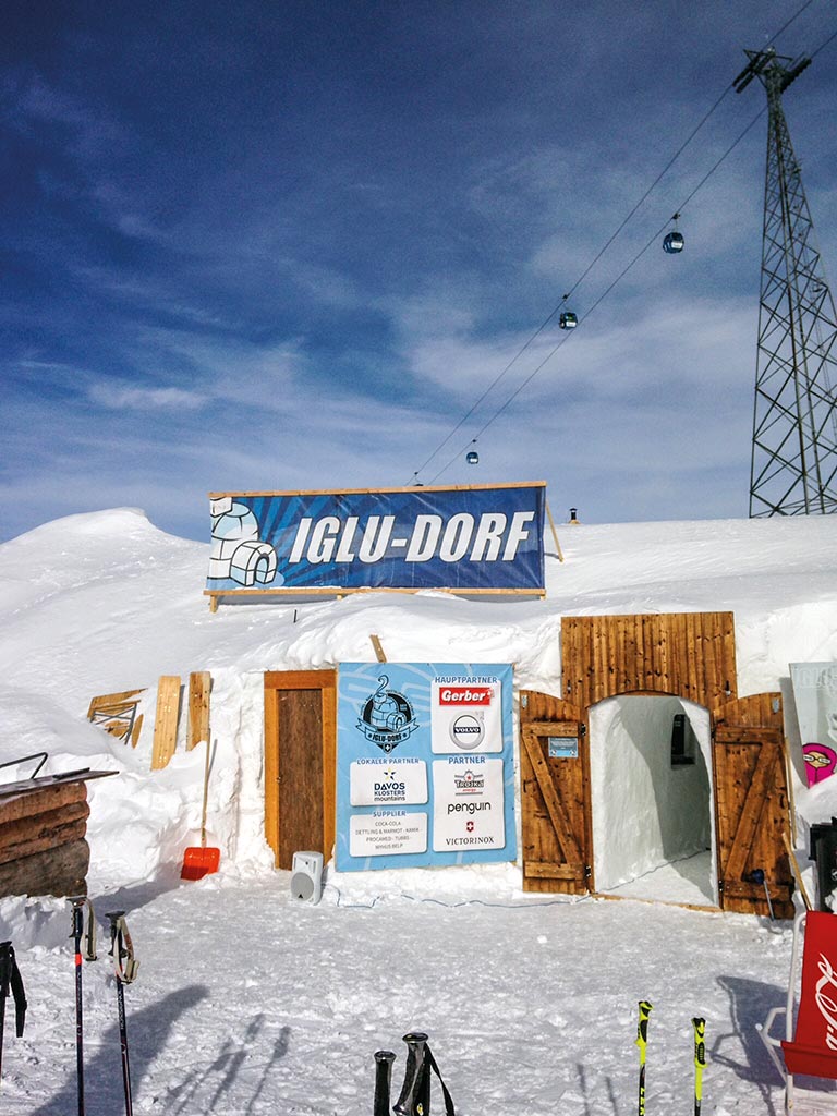 Iglu-Dorf – Nicht nur zum Übernachten, auch zum Aprés-Ski ist es sehr beliebt.
