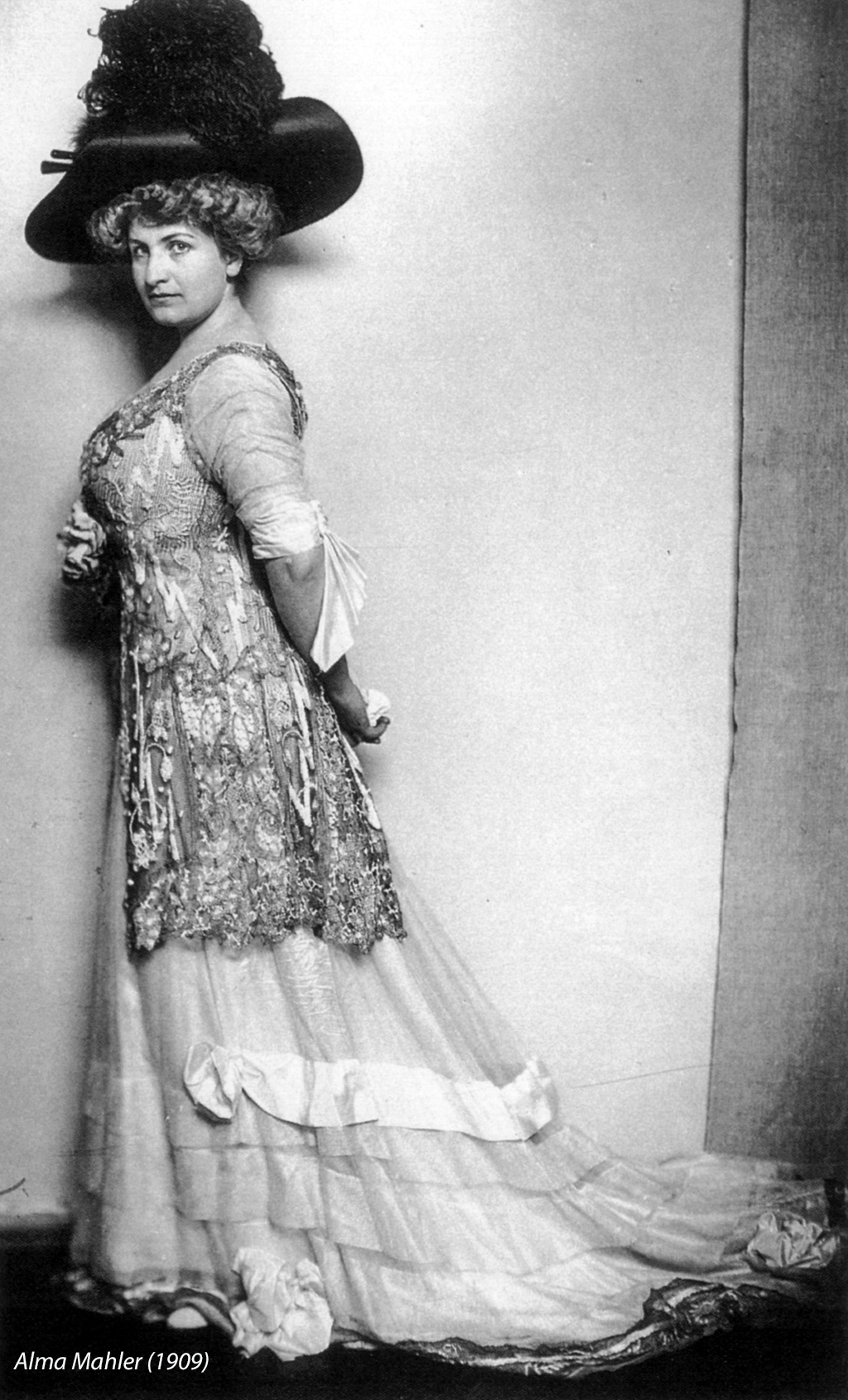 Alma Mahler (1909)